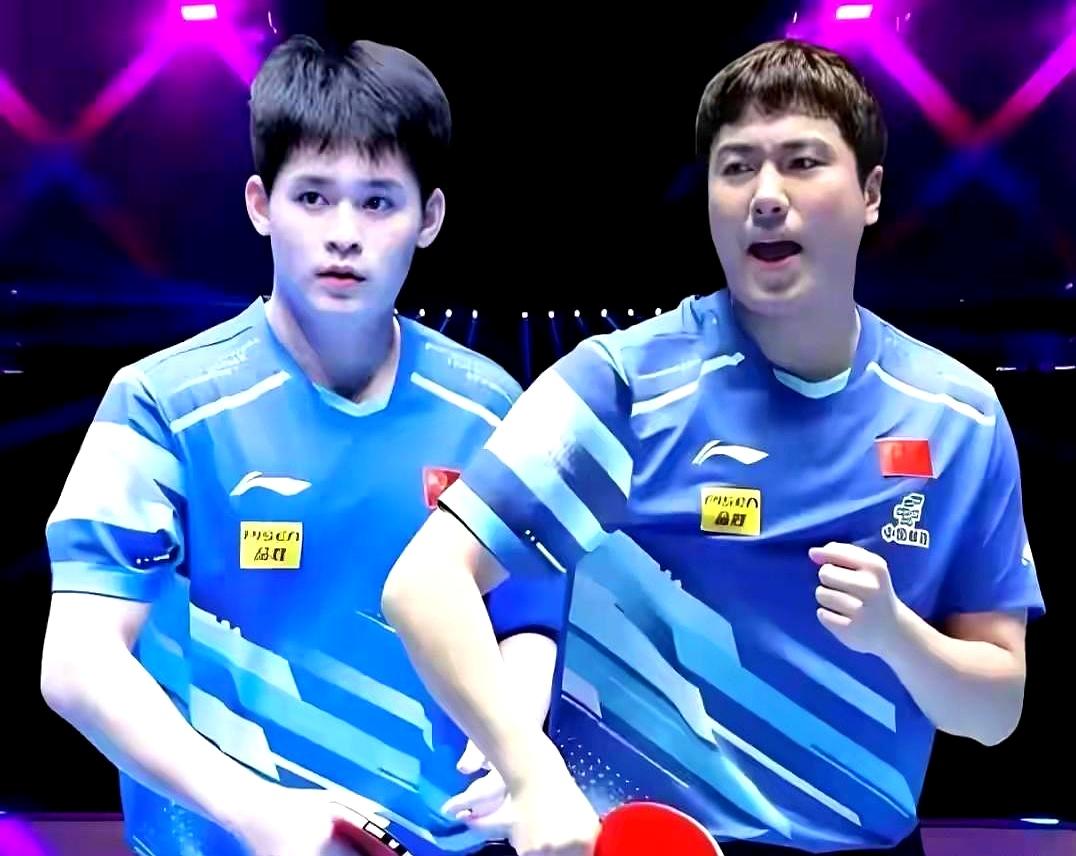 男双首日，中国队一冷一热。林诗栋肩疼、梁靖崑腰疼，俩病号临时搭伙，打到决