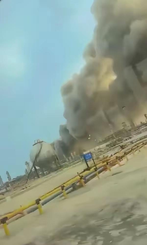 3月30日，据半岛电视台消息，中东战事致使油价基准陷入混乱。沙特阿美正在确定5月