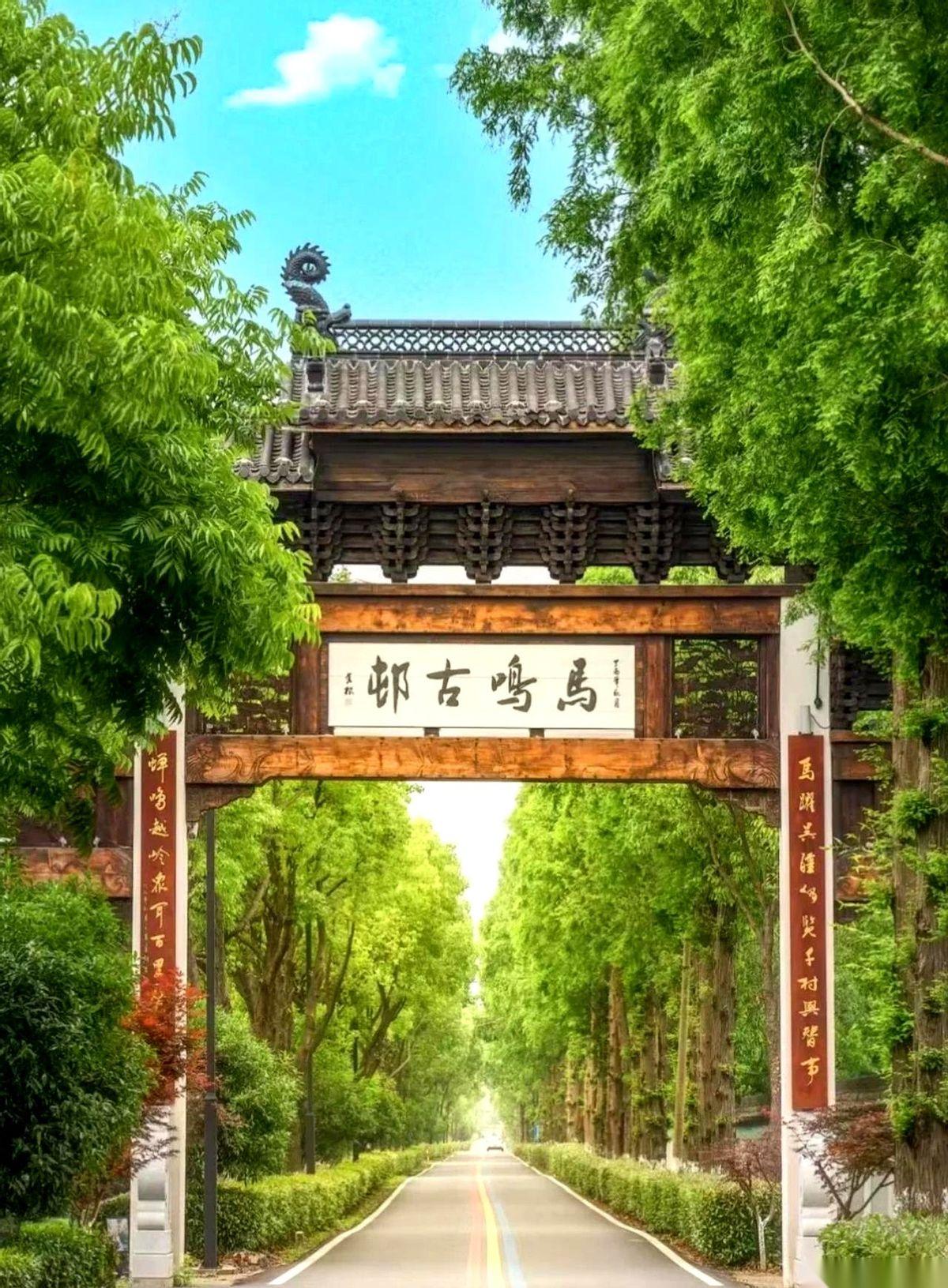 一个不养羊的地方，卖了全国七成的羊毛衫。这事儿就发生在濮院。就问你魔幻不魔幻