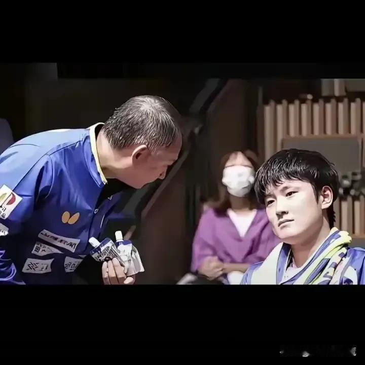 现在全网最尴尬的人除了王家卫大概就是张本智和了吧张本智和又又又输了。