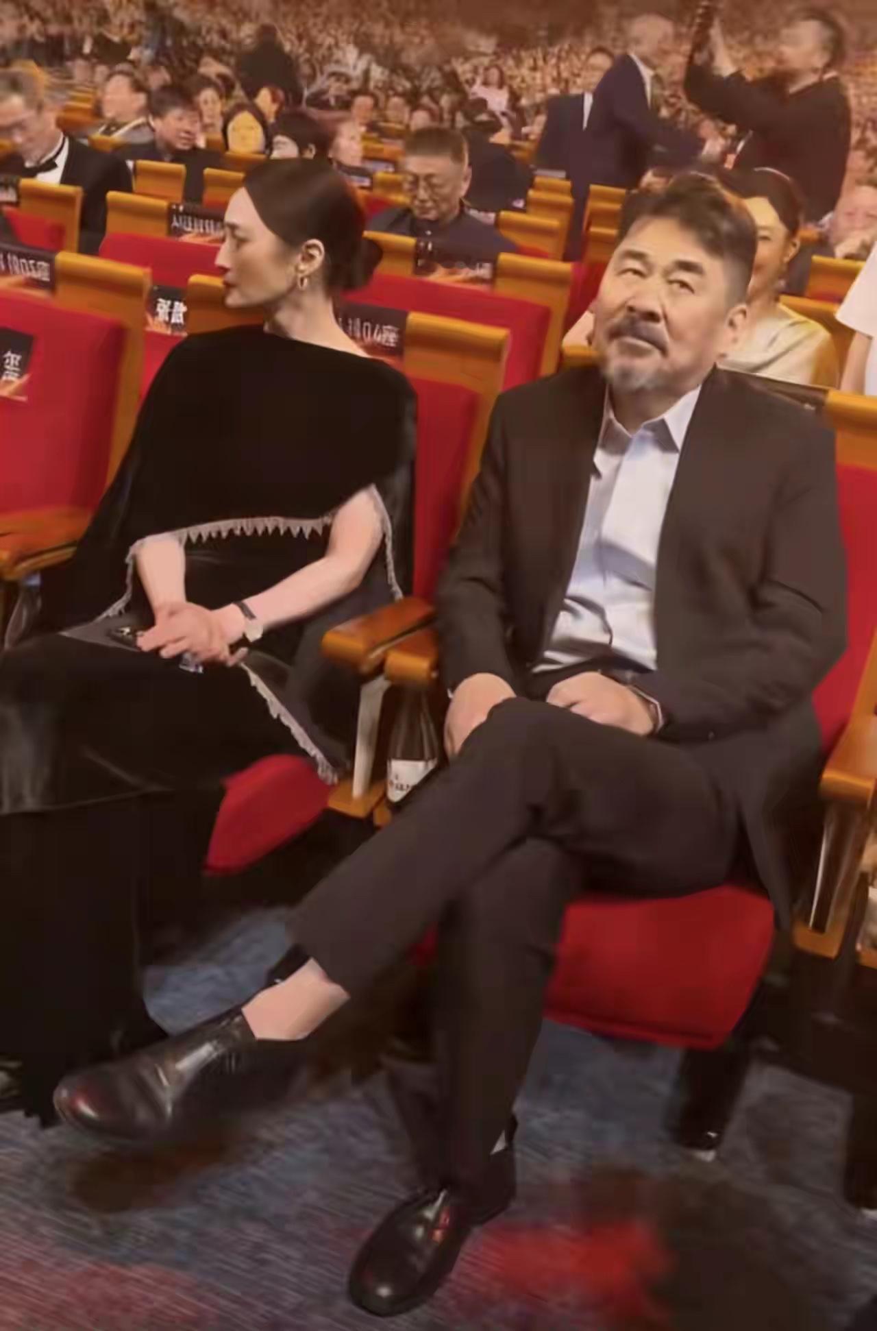 此次金鸡奖“最佳男主角”陈建斌，不是因为他的演技如何，而是他的变化简直太大了，有