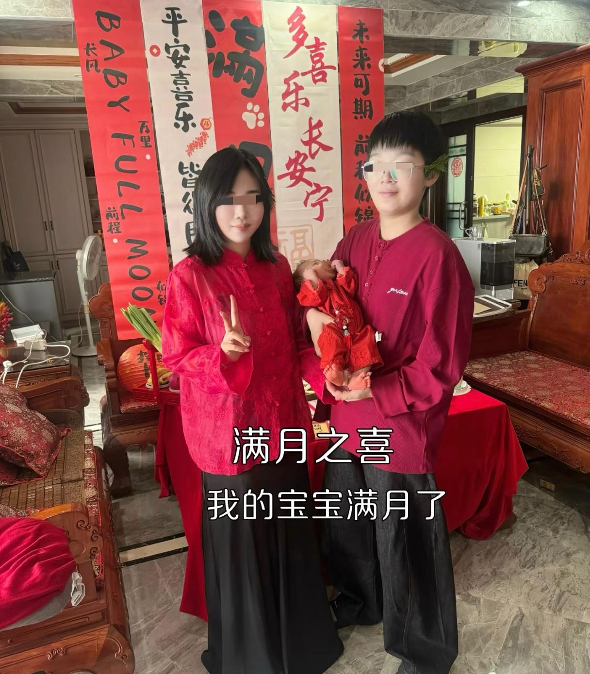 双女家庭、十月怀胎、三国混血儿（中、希腊、俄），如果不是亲眼所见，怎么也不敢信这