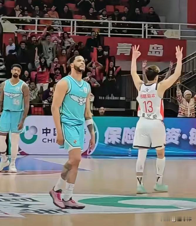 得到对手的肯定！威瑟斯庞谈郭艾伦：“艾伦很厉害。”“他还命中了超远三分。