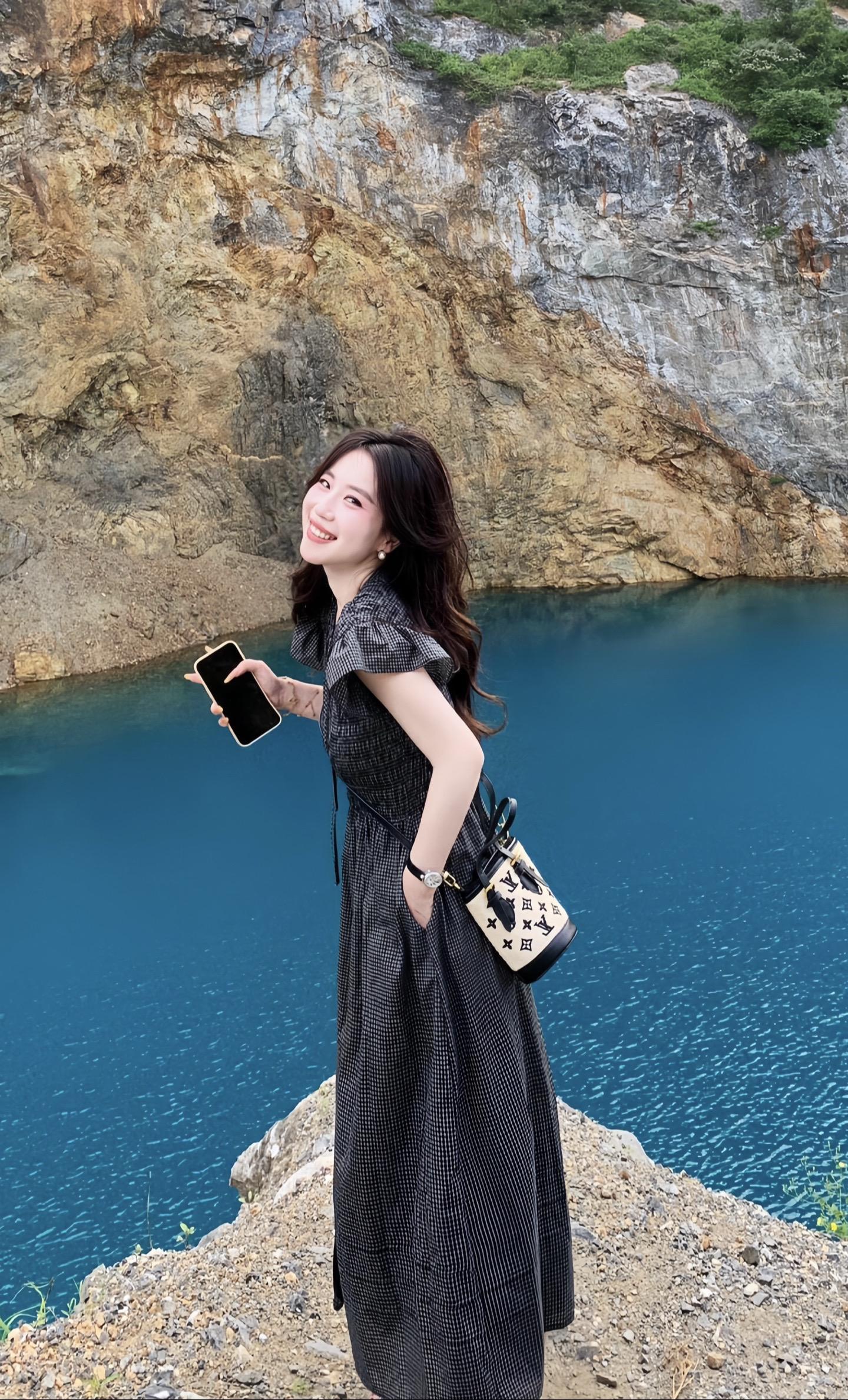 夏季穿搭 夏日穿搭必学技巧 显瘦连衣裙 时髦精的ootd 小众设计感