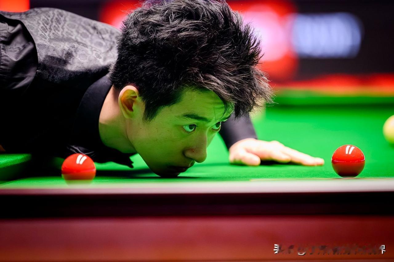 2026斯诺克大师赛半决赛将至少有一位中国球手，是历史上第五次出现：第一次：
