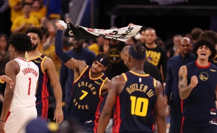 NBA历史单场以100+%真实命中率砍下30+分的球员：希尔德达成！——巴迪·