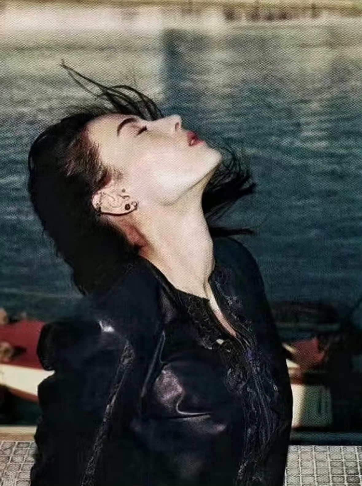 这辈子在身上打的第一个洞就是因为张柏芝柏芝我的耳钉入坑神作….