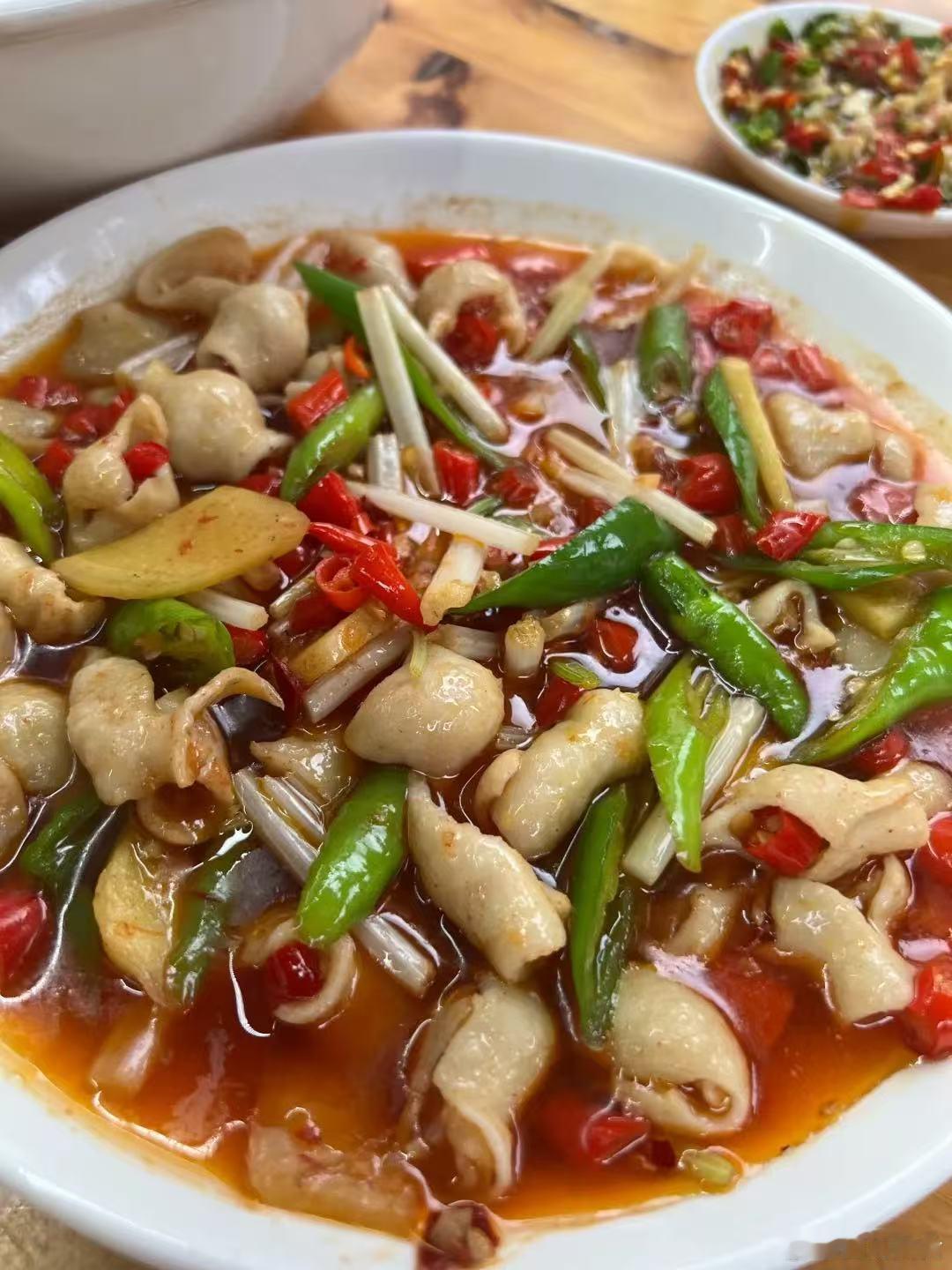 四川小县城宜宾屏山县一个低调在川南的小县城，虽然名不见经传，但去过一次就会发