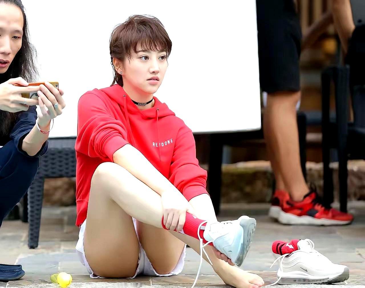 当年砸了那么多顶级资源都捧不红一个人，这事你琢磨过吗？说的就是那位女明星，当年