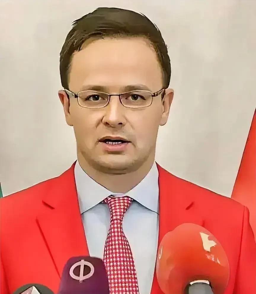 快讯，快讯匈牙利正式宣布了2025年9月15日，匈牙利外长西雅尔多直接放大招
