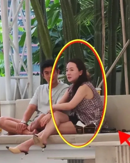 霍思燕不管曾经经历了什么，现在绝对是所有女明星中最潇洒的一个。夫妻感情好，孩子培