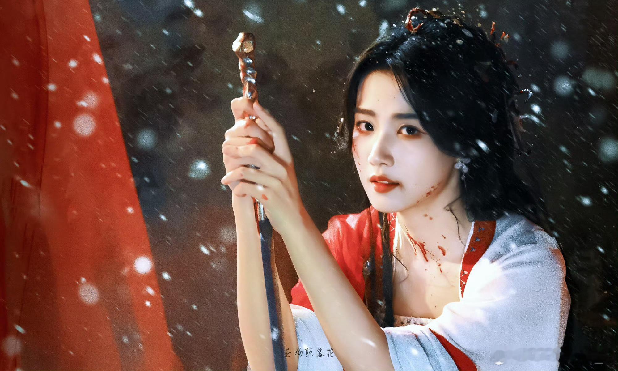 卢昱晓我笑纳了明意眼神能直接把人勾走[爱心][比心]这个明意仙子我笑纳了这个噜