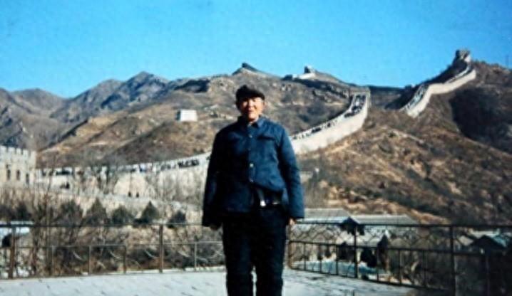 一位长征记大功的特务营长建国后主动要求回乡，组织发的钱他全部捐出去，这背后有怎样