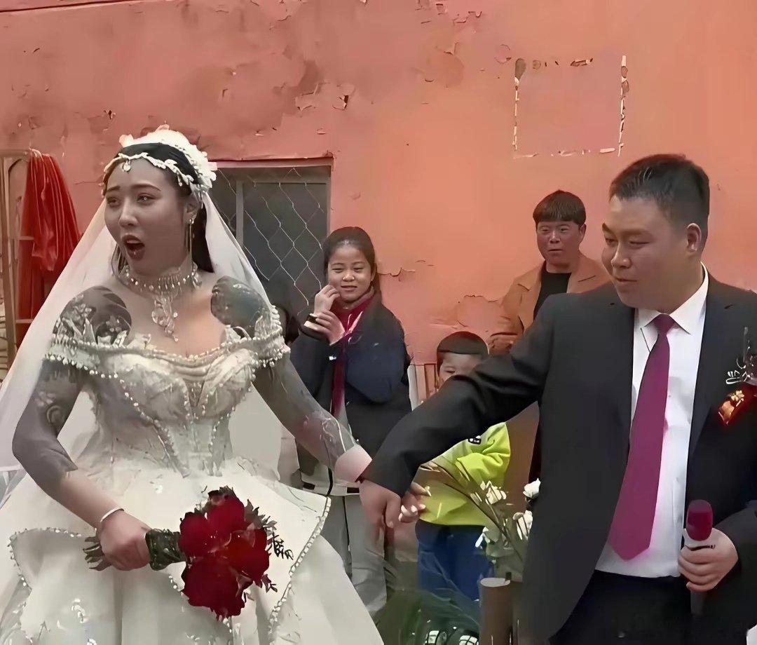 这新娘太猛了新郎以后都靠她吧？