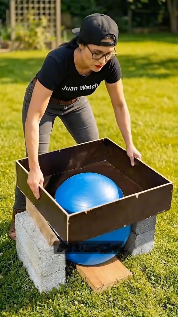 混泥土新设计。这可能是我见过最聪明的女人。·搅拌好混凝土后，她直接把衣服丢进