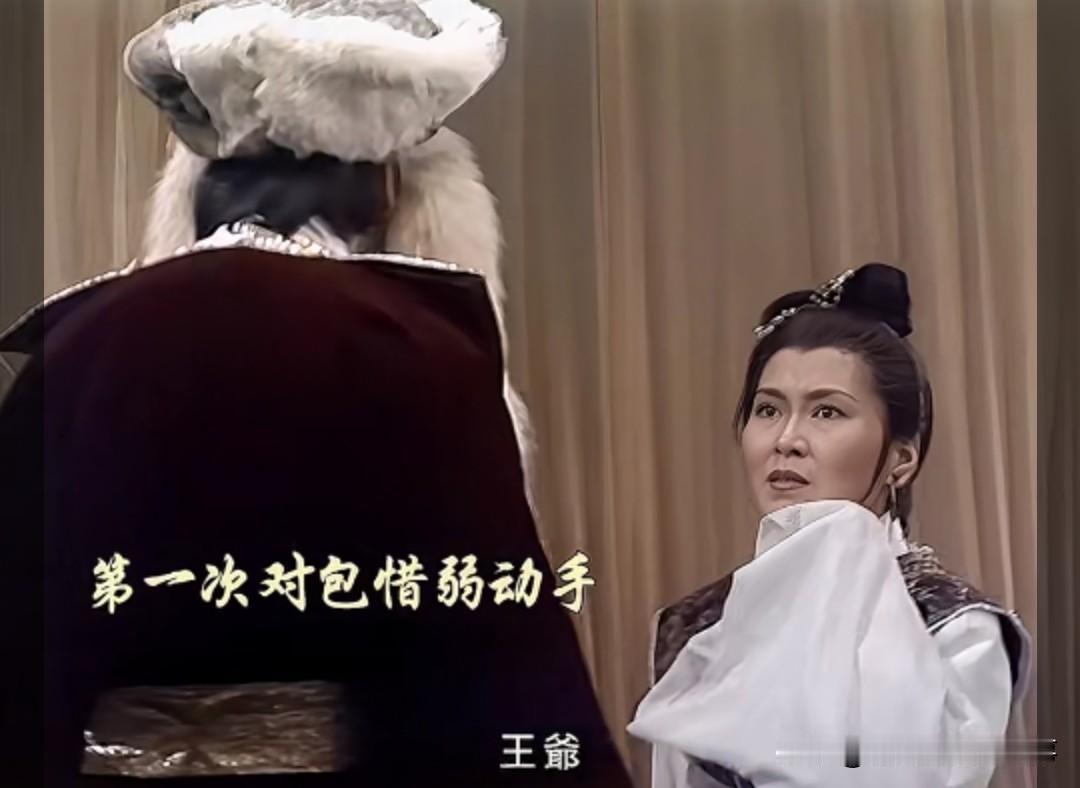 里的悲剧人物，包惜弱绝对算一个，但她的悲剧，真的全是命运的锅吗？明明是读过