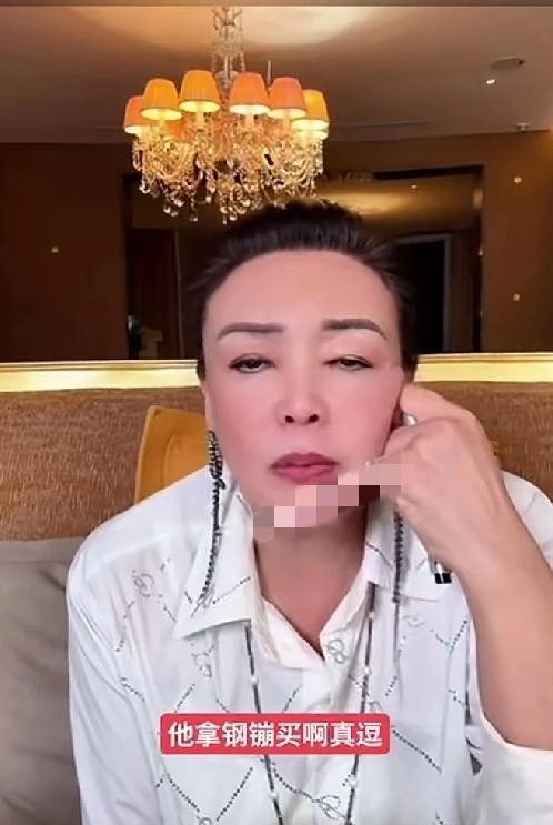 汪小菲要给新媳妇买豪宅，张兰直播间脸一沉，直接怼：“他拿钢镚买啊？”这话不是