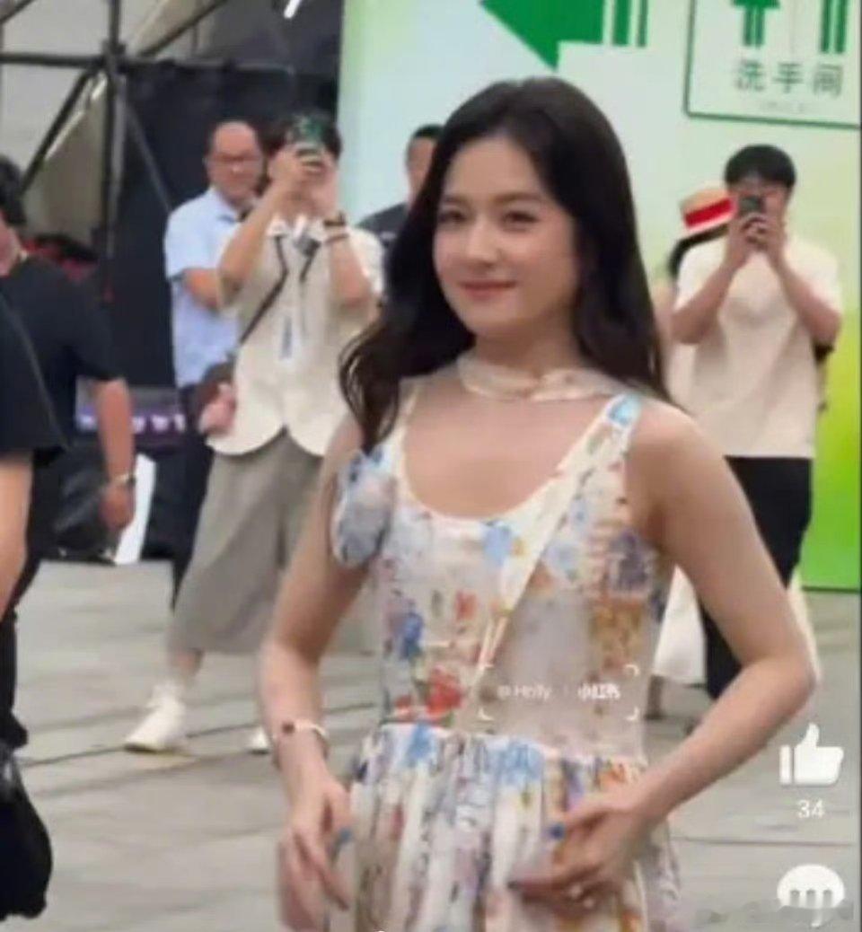 这姑娘一胖气质都变了