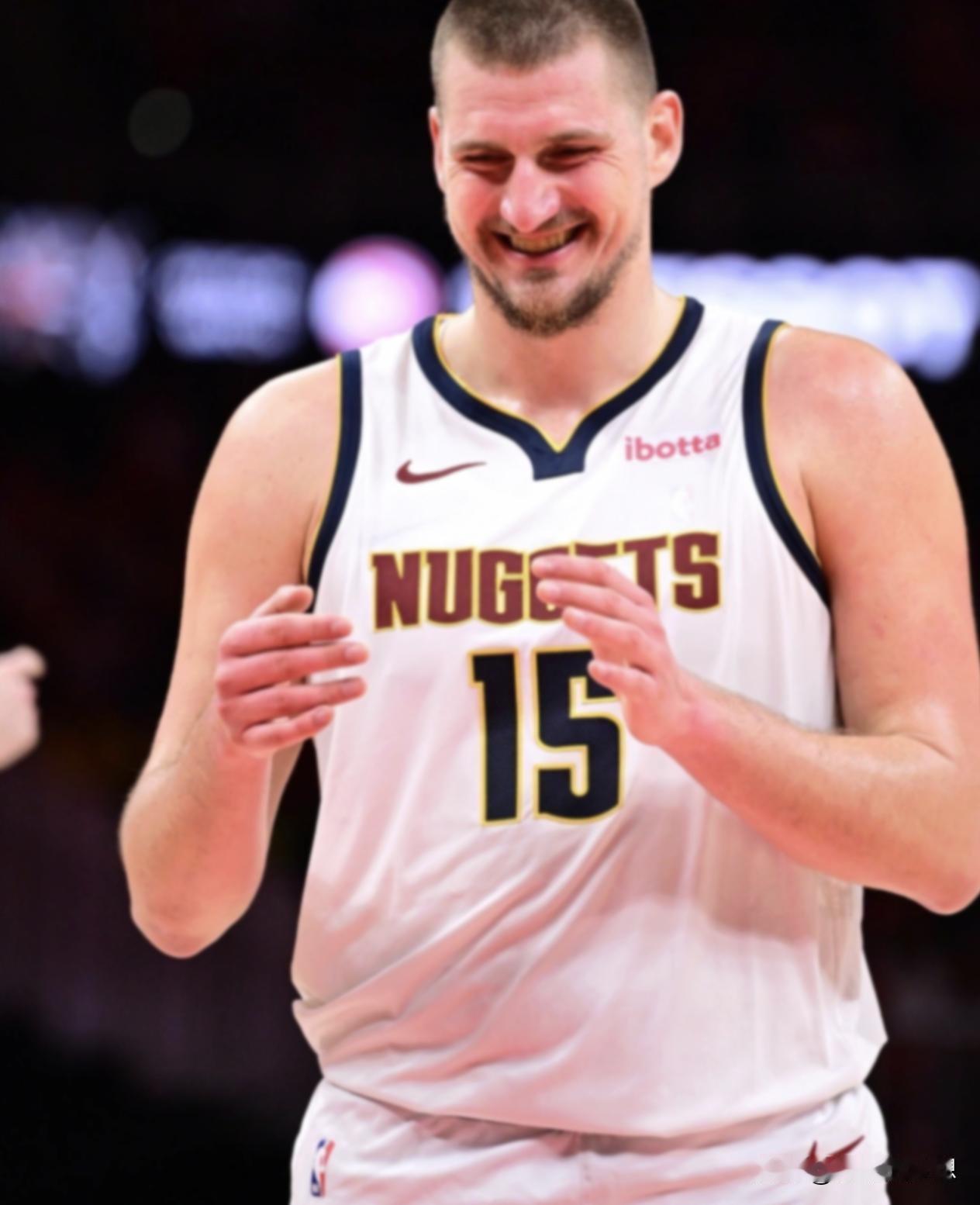 NBA现役五大中锋！你们心中是这几人吗？1. 约基奇（掘金）两届MVP+总