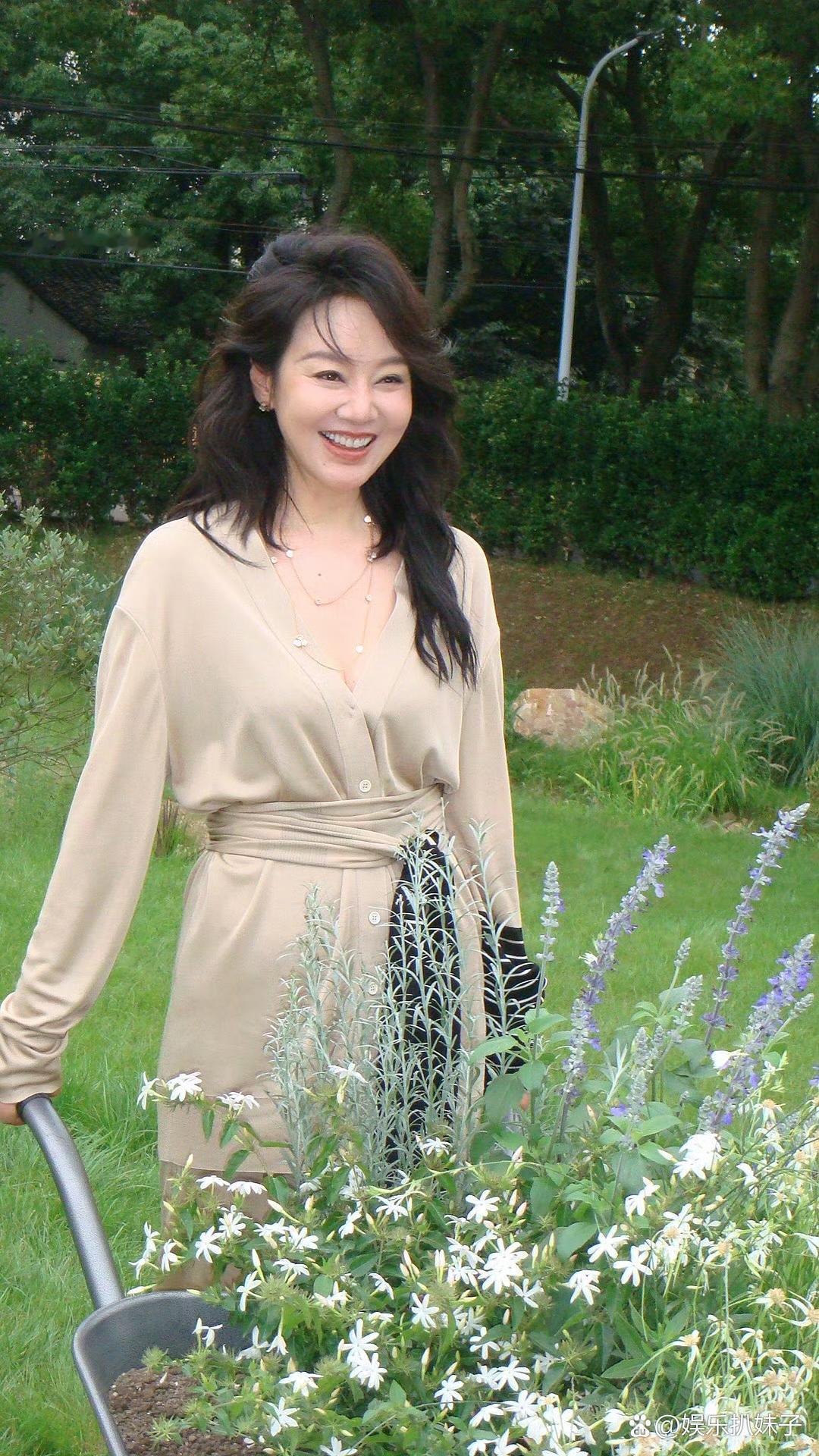 1.王菲最近很介意和谢霆锋捆绑，被说图谢家的财产，其实谢家的遗产比大众想得都少，
