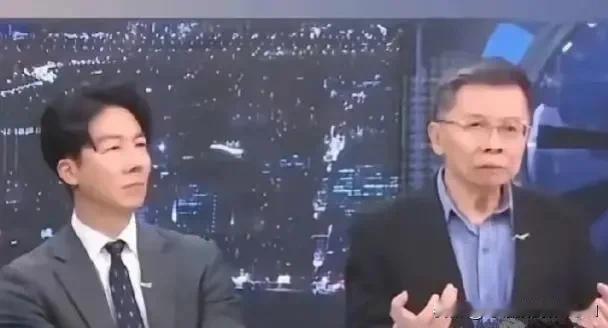 9月15日，台湾名嘴沈富雄在“少康战情室”说：沈伯洋穿着防弹衣在日本街头跑步，还