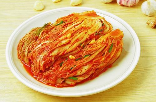 新年。新食品。健康饮食从大蒜和益生菌开始?