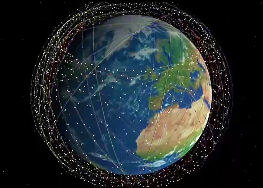 美国的霸道不只表现在地球上，就连外太空也不放过。美国有超过1万颗的“星链”卫星