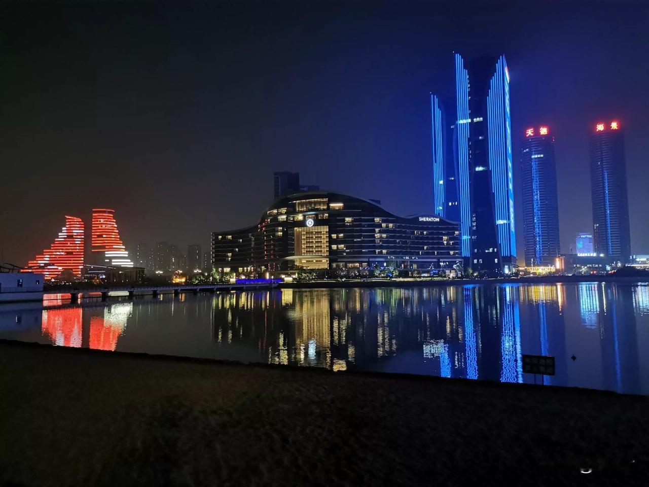 2015年11月，山东日照二手房房价3909元；2016年11月，山东日照二手