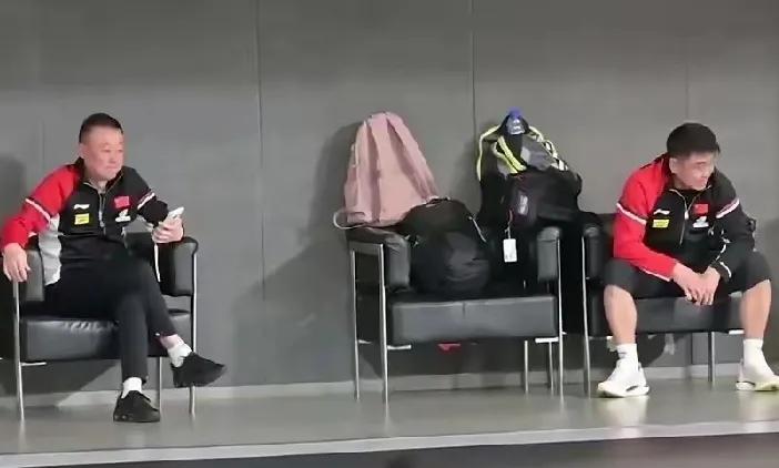 都说他俩不该笑，多哈男双剩独苗，女双也只剩独苗。一王一马却说，肖指也只剩