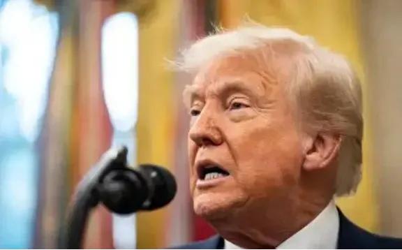 美国开始慌啦！美国把对中国的关税从145%降下来了，结果却发现中国客户没了，根本