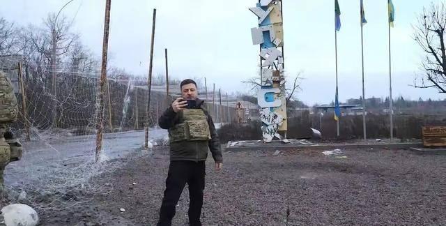 重磅官宣！俄军完全掌控库皮扬斯克，乌军多路进攻惨败，现场一片残骸俄乌冲突俄乌