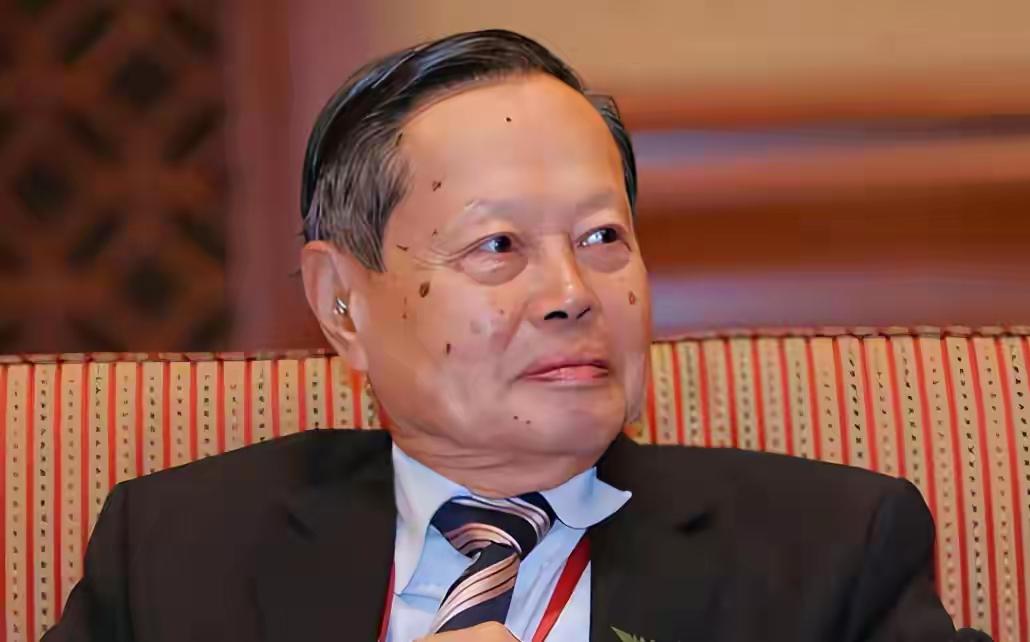 翁帆没想到，原来这才是杨振宁留下的“遗产”！短短八字价值千金杨振宁，19