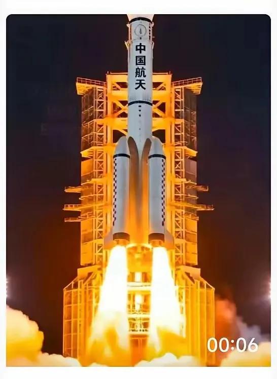 西昌卫星发射中心一枚火箭发射时突发飞行异常，最后没能圆满完成任务，3.9亿的发射