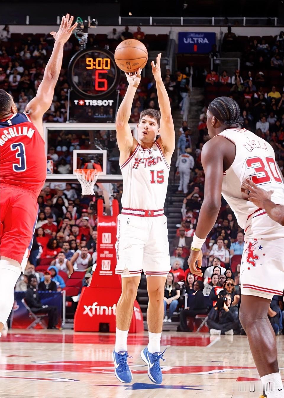 谢泼德：感谢奇才大兄弟们！奇才的到来间接帮助谢泼德延续近期良好的状态，小伙子