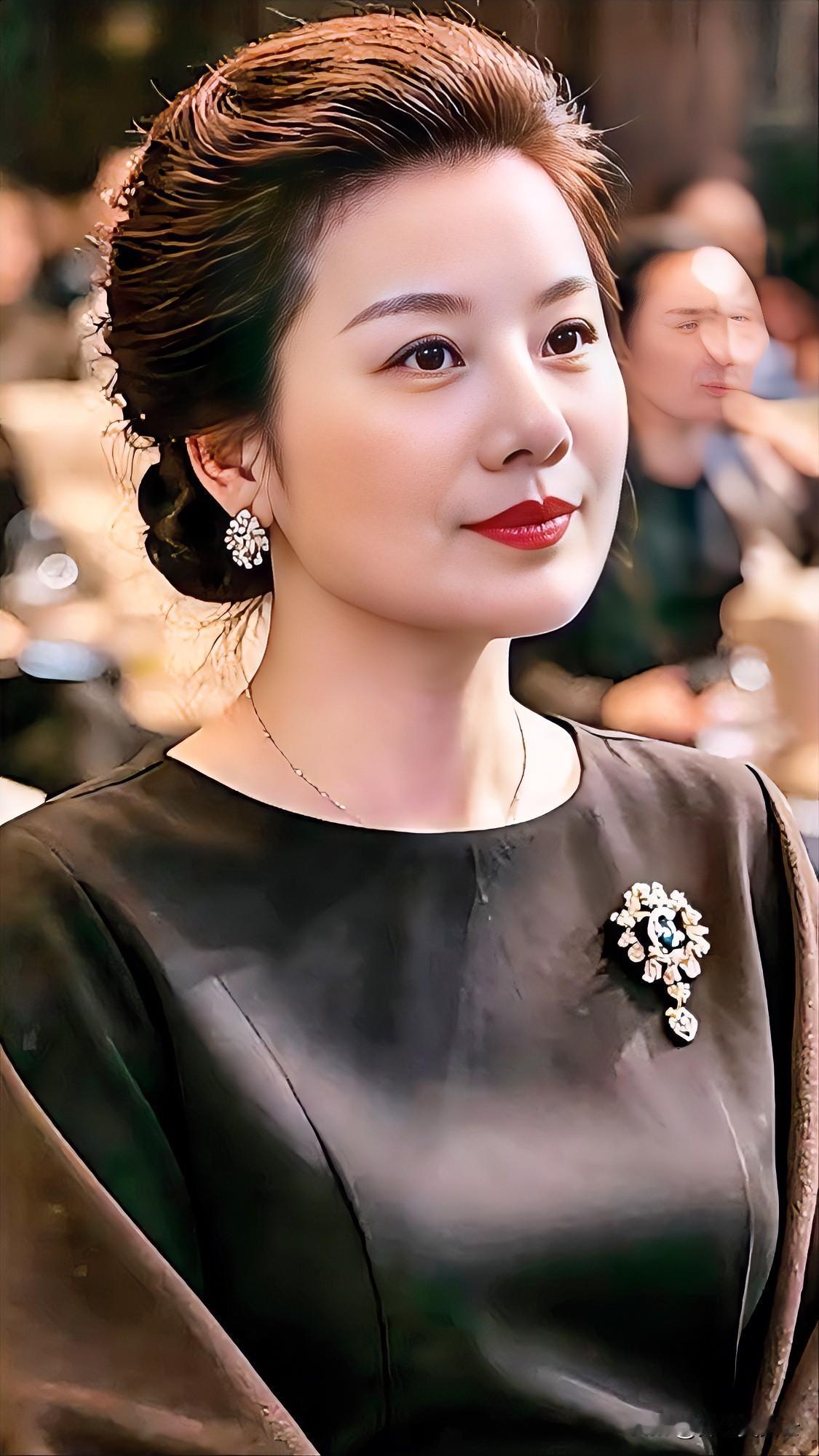 有偿蹭饭，蹭出最舒服的养老我一同事说，她八十岁的老妈退休金2000多，每天去