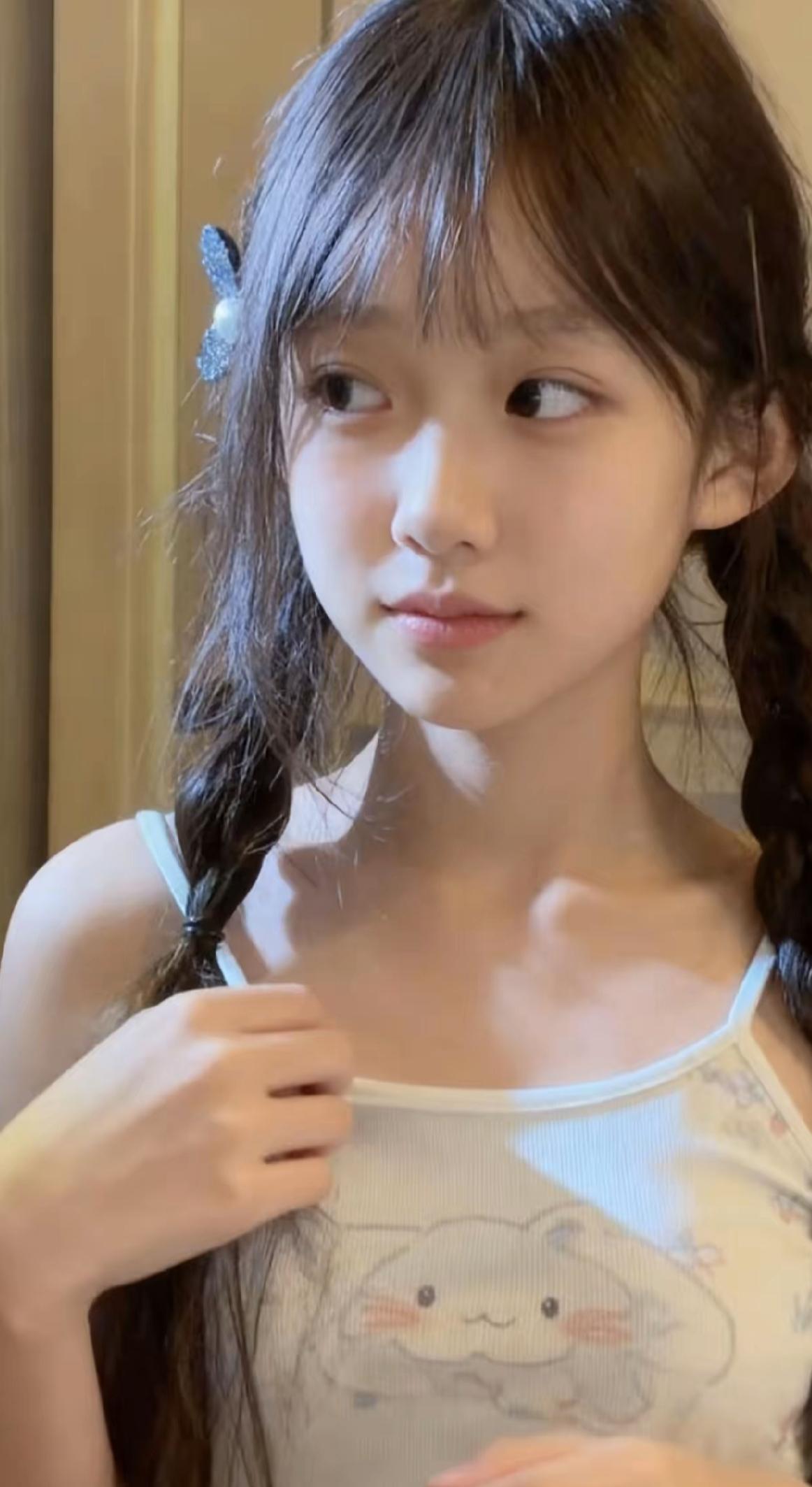 可爱少女心爆棚，萌猫图案吊带衫，甜美可爱！美少女少女心少女美女人像群