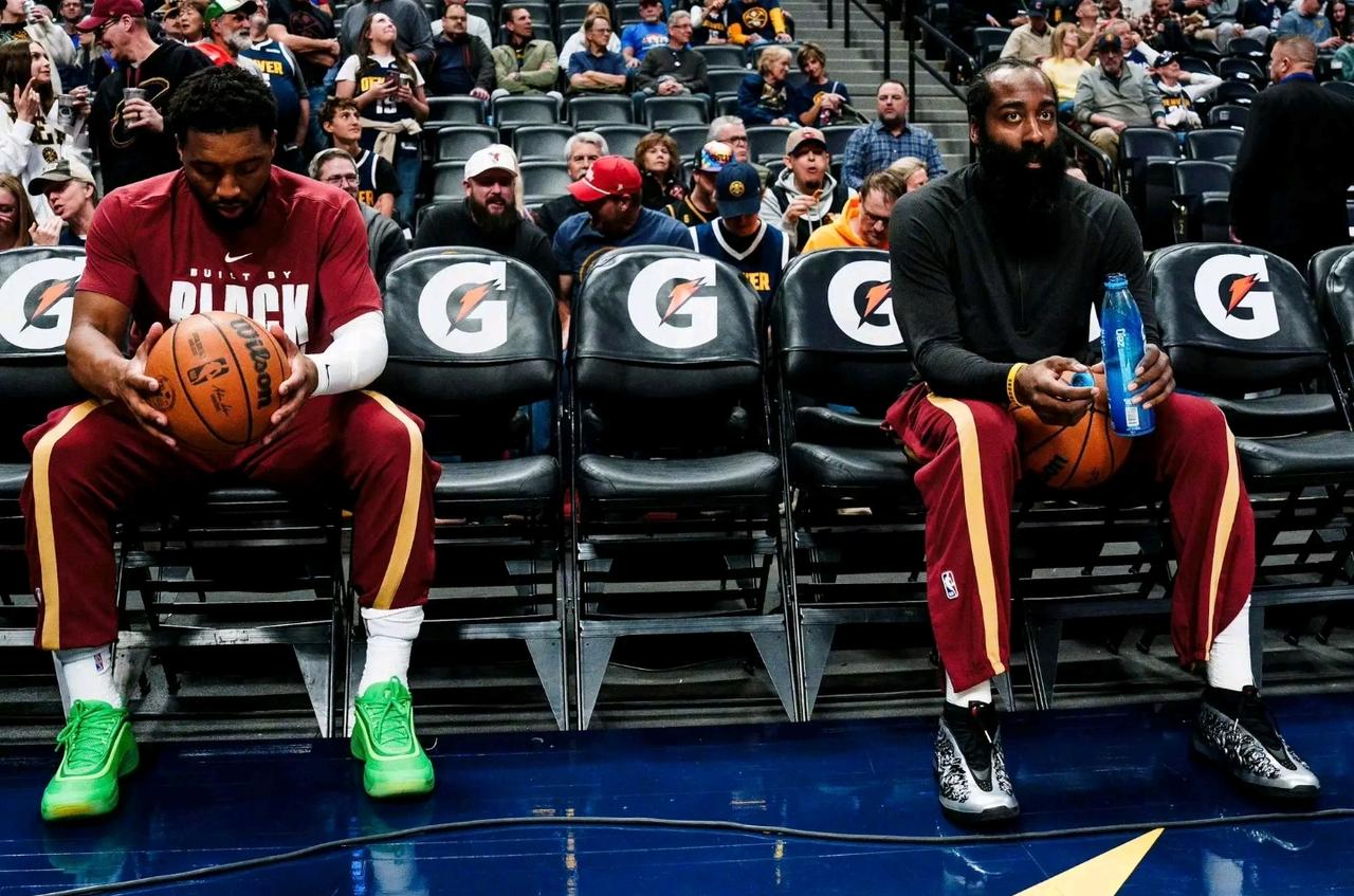 骑士赢在哪儿？首先是球星成色，哈登米切尔莫布里还是能压倒锡安穆雷墨菲琼斯，特别