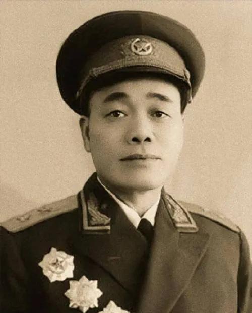 八大军区司令对调，李志民对冼恒汉一番话耐人寻味，韩先楚霸道？咱先把这事的真