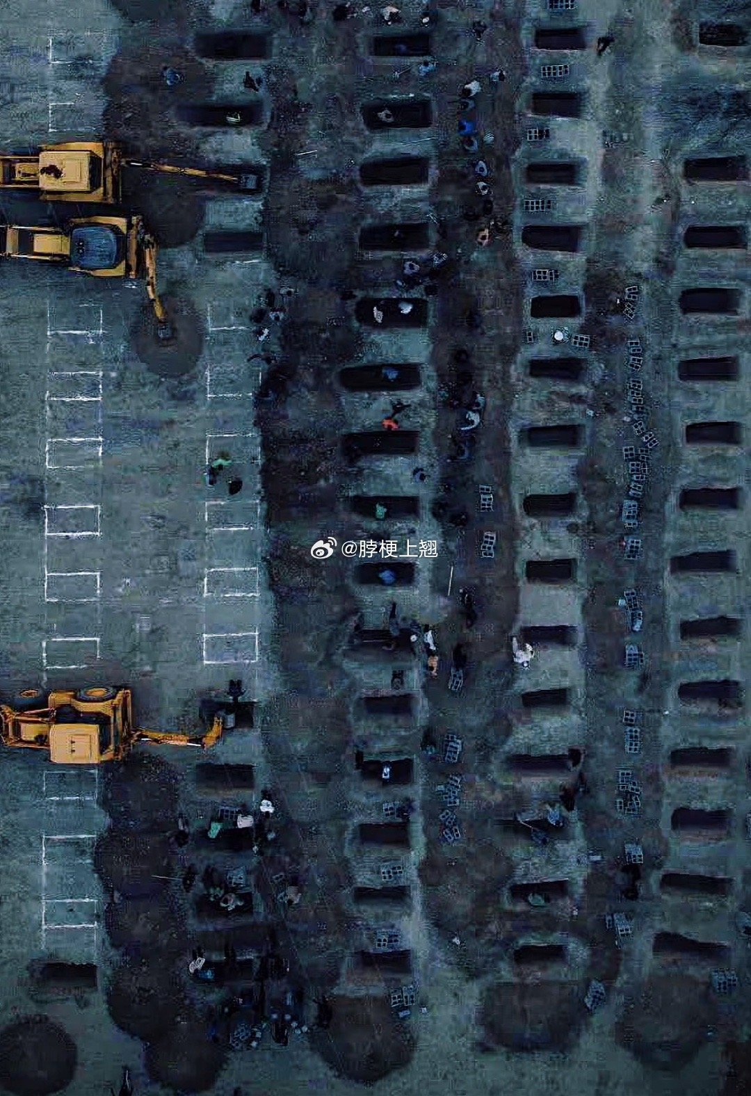 165个女孩被炸死后，这场战争彻底变了