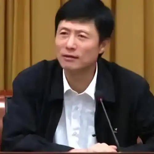 中国要时刻做好战争准备，真正的危险不在南海，也不在西南边境，而在那个一衣带水的东