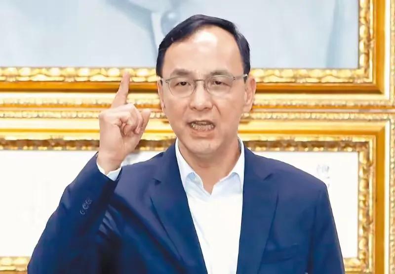朱立伦再难有翻身之机。7月7号这天，国民党副主席季麟连办了一场黄复兴的活动，
