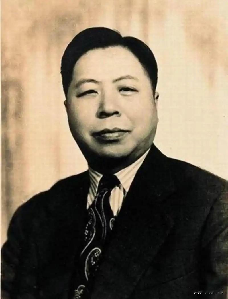 寿宴变鸿门宴！1952年蒋介石祝寿后，吴国桢坐车竟遭遇致命暗算1952年蒋