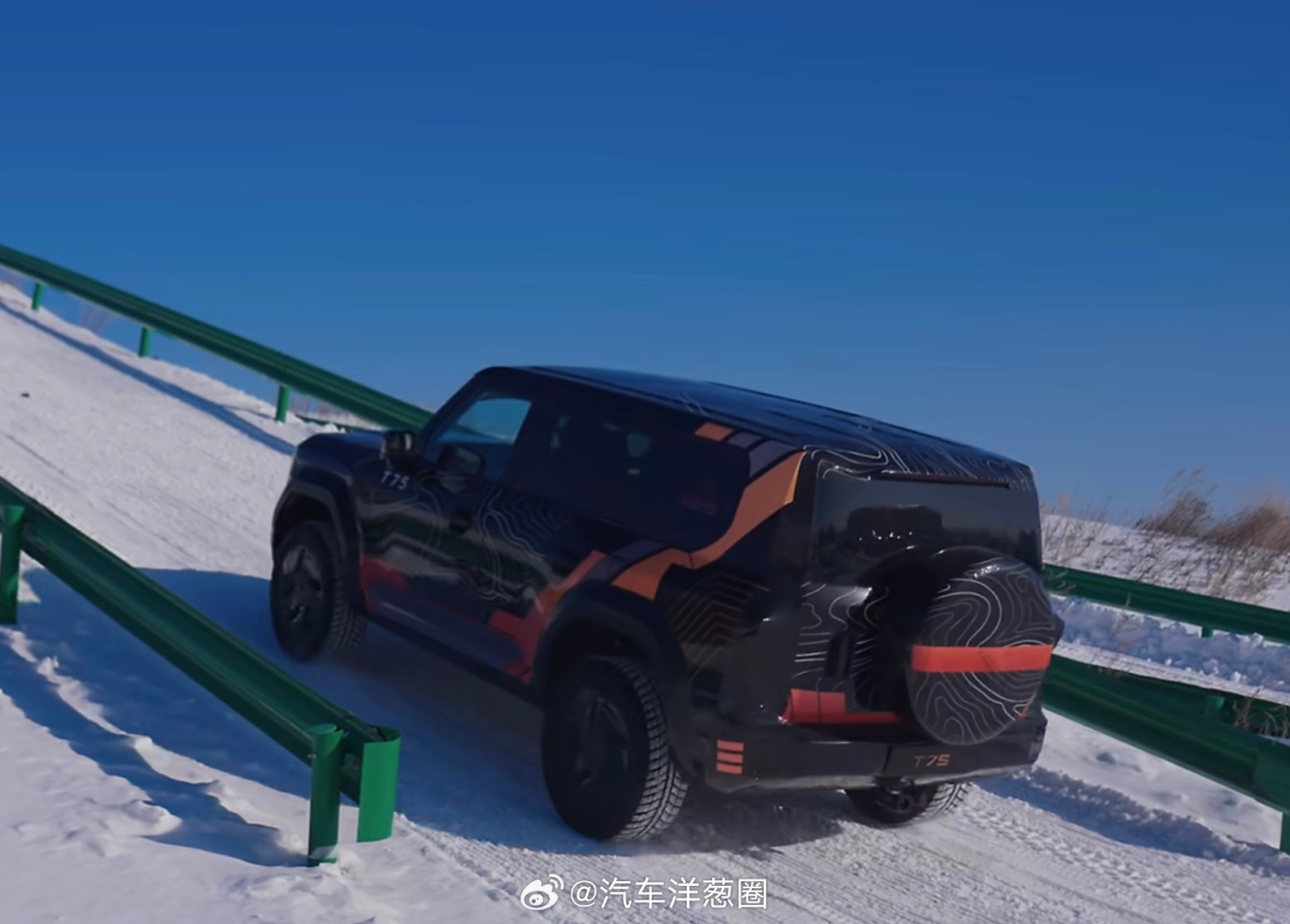 广汽传祺全新硬派越野SUV曝光，大家觉得这个造型如何？方盒子的硬派外观搭载插混动