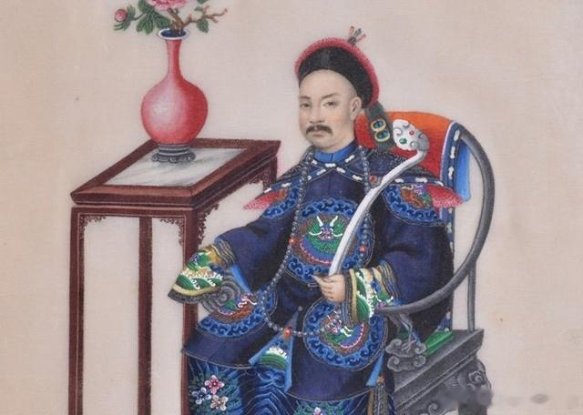 总督与巡抚共同出资，为手下一位八品主簿捐了个五品知州，这事可真是新奇。这位总督是