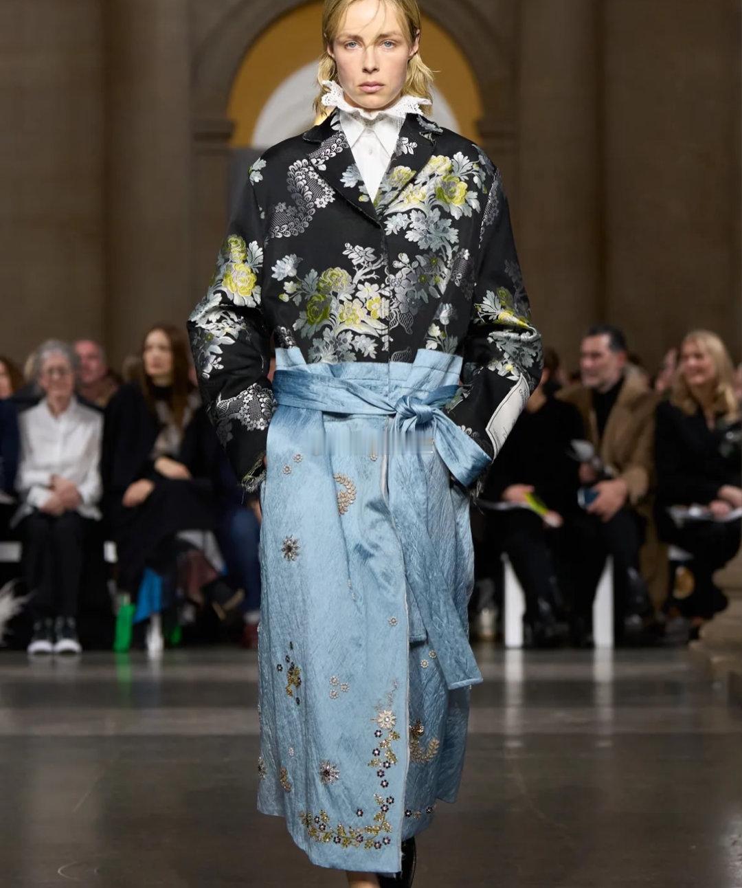 伦敦时装周｜Erdem2026秋冬系列ErdemMoralloglu迎来品