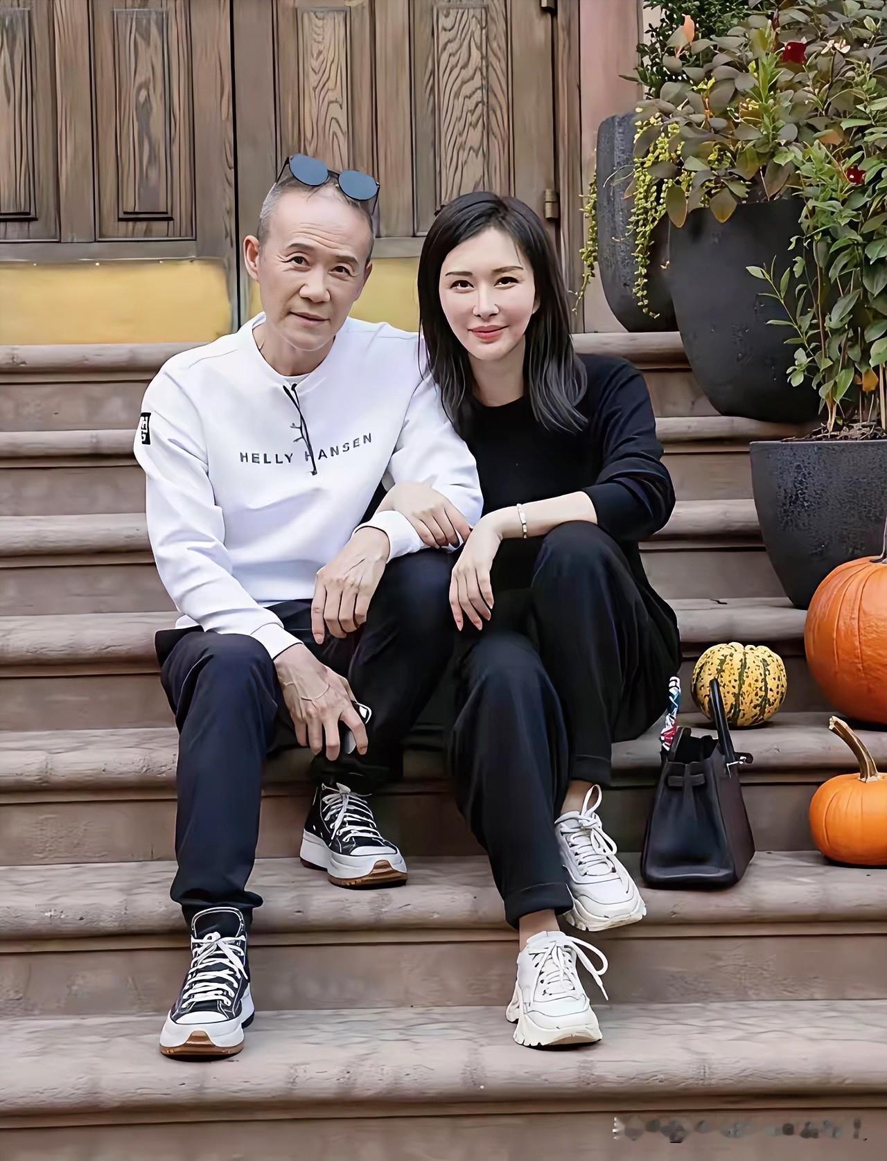 这些年来，田小姐的每一个操作都离不开王石的支持和参与，比如创办承礼学院，99万年