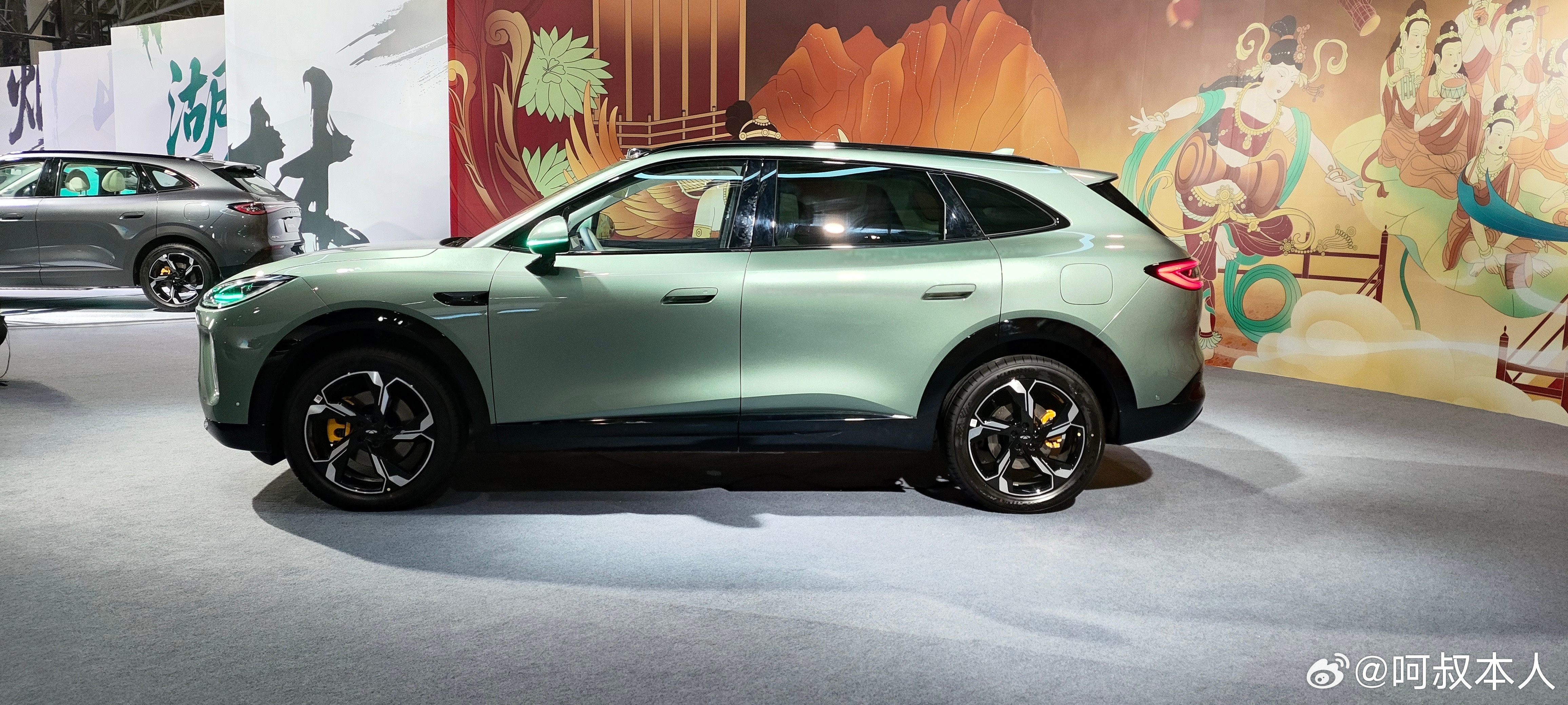 奇瑞风云之夜T9L正式预售总共四个配置，从13.99万～16.99万，可选猎鹰