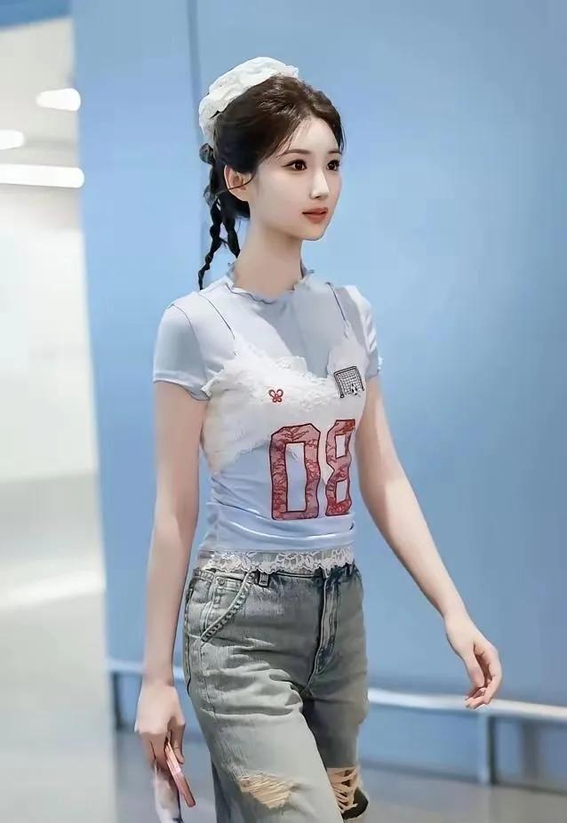 毛晓彤这穿搭，是把“聪明消费”焊在审美里了吧！35岁穿Zara穿出高定感，