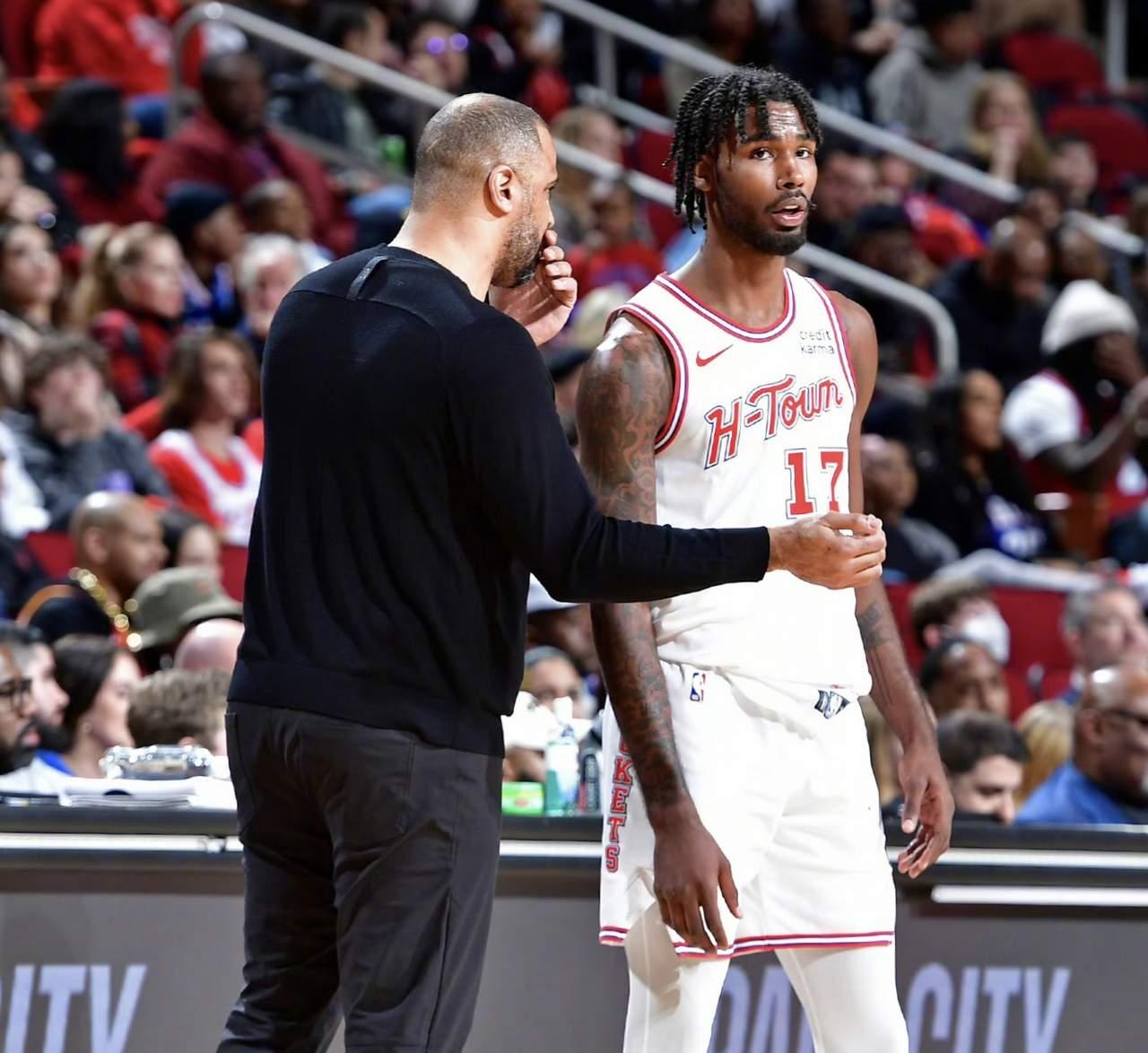 火箭如果季后赛首轮出局，休赛期必须要做的三件事，一件比一件重要。第一、甩掉芬尼