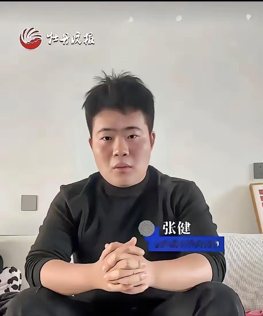 “妈！我可能出不去了！”近日，山东菏泽一位小伙开车经过山西青银高速的宝塔山隧道里